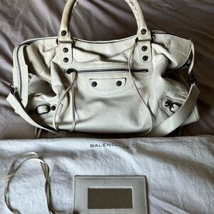 100% Authentic Balenciaga Cream Medium City Bag